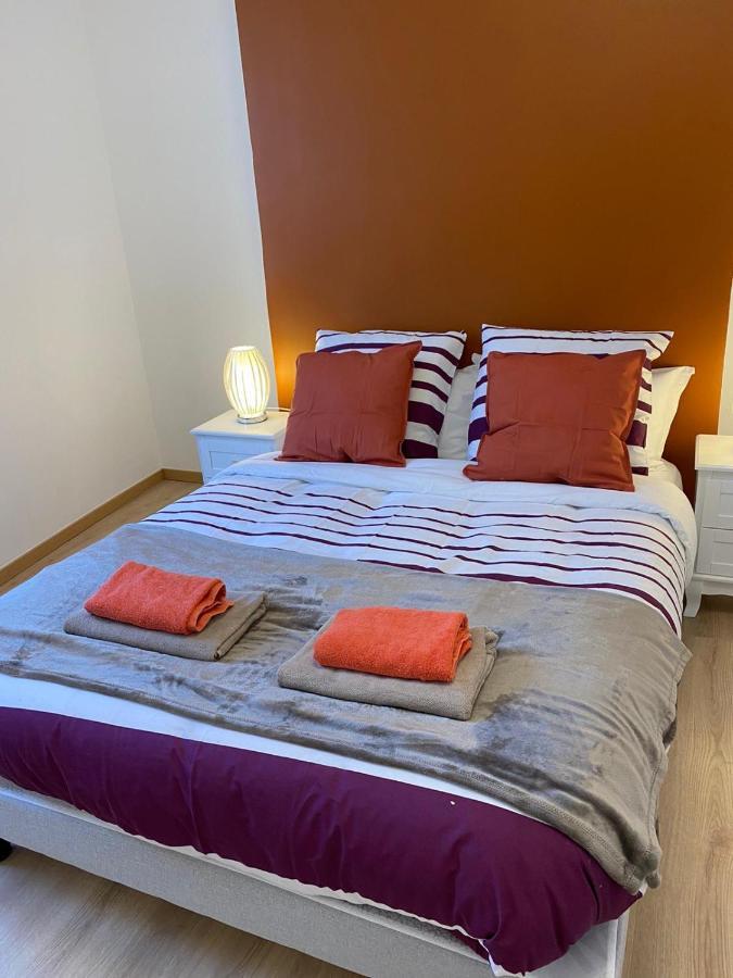 Grand F4 De 71M2 Pour 6 Personnes En Plein Centre Ville Arpajon Bagian luar foto
